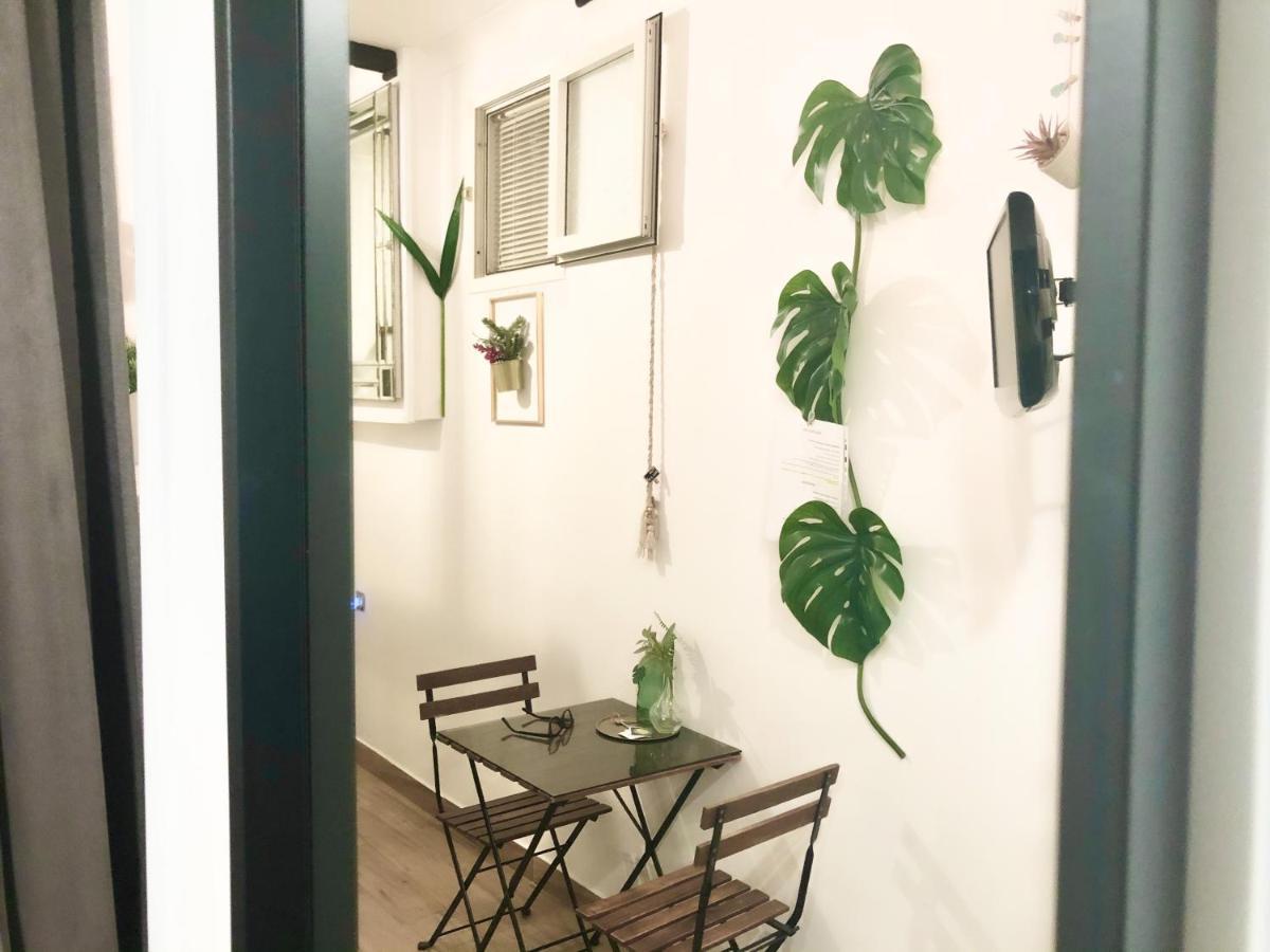 Jungle 13 - Room And Apartments Наполи Екстериор снимка
